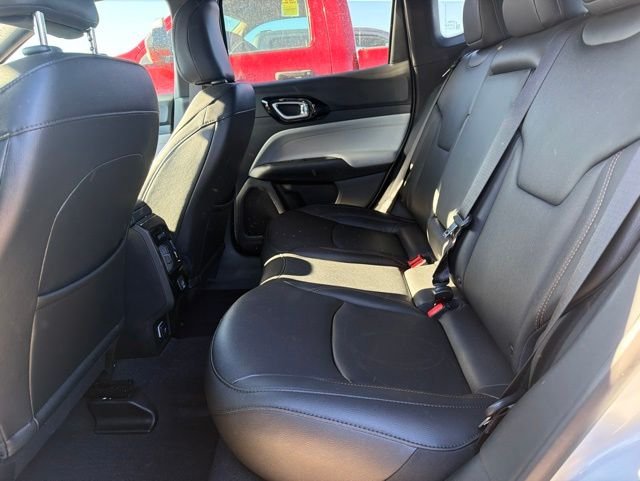 Used 2024 Silver Zynith Jeep Limited image 7