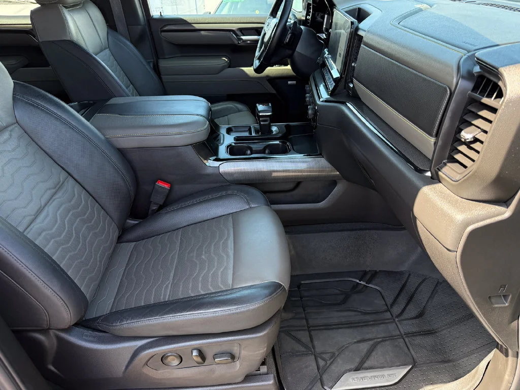 Used 2026 Cypress Gray Chevrolet ZR2 image 16