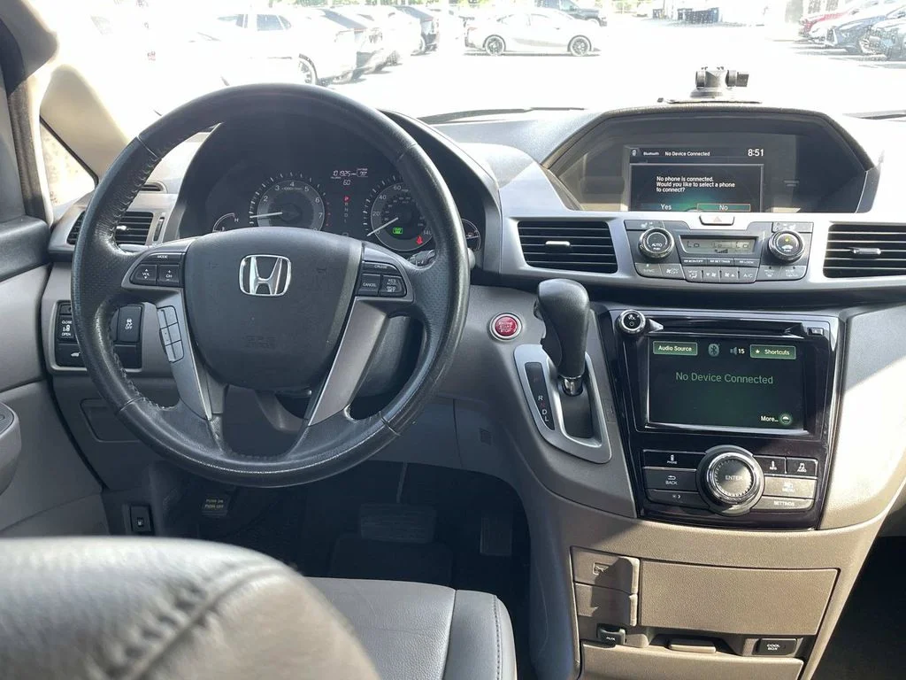 Used 2014 White Honda EX-L image 16