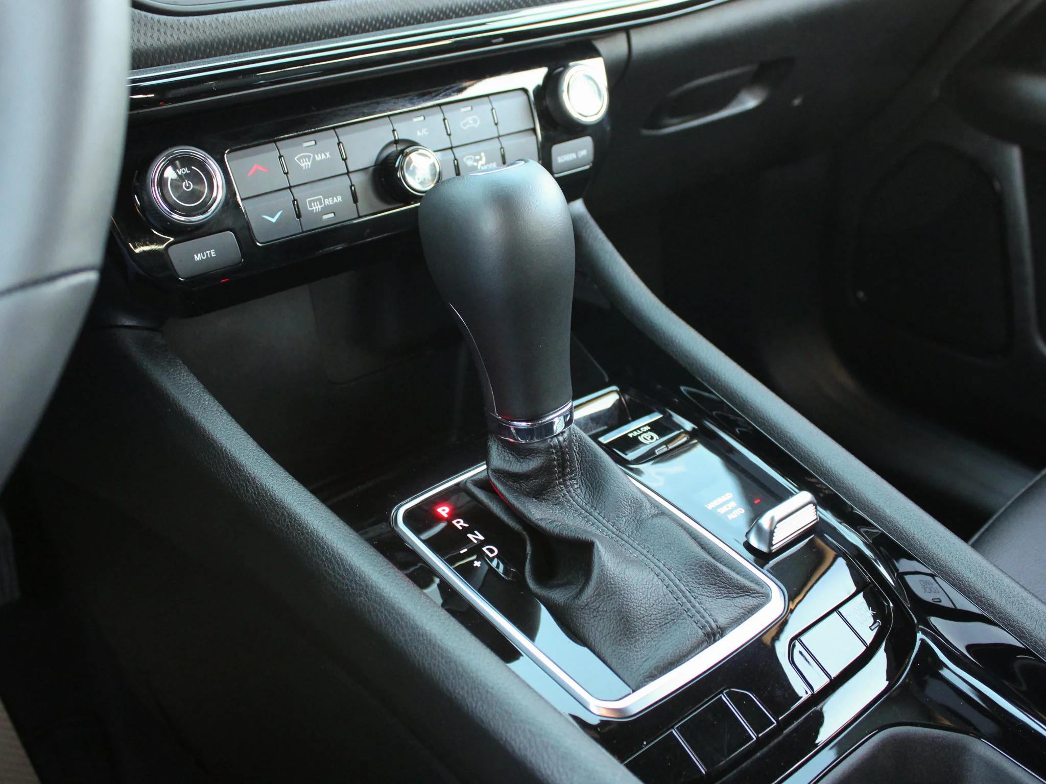 Certified Used 2025 Blue Jeep Altitude * Heated Seats, Navigation, Backup Camera, No Accidents, Apple CarPlay image 26