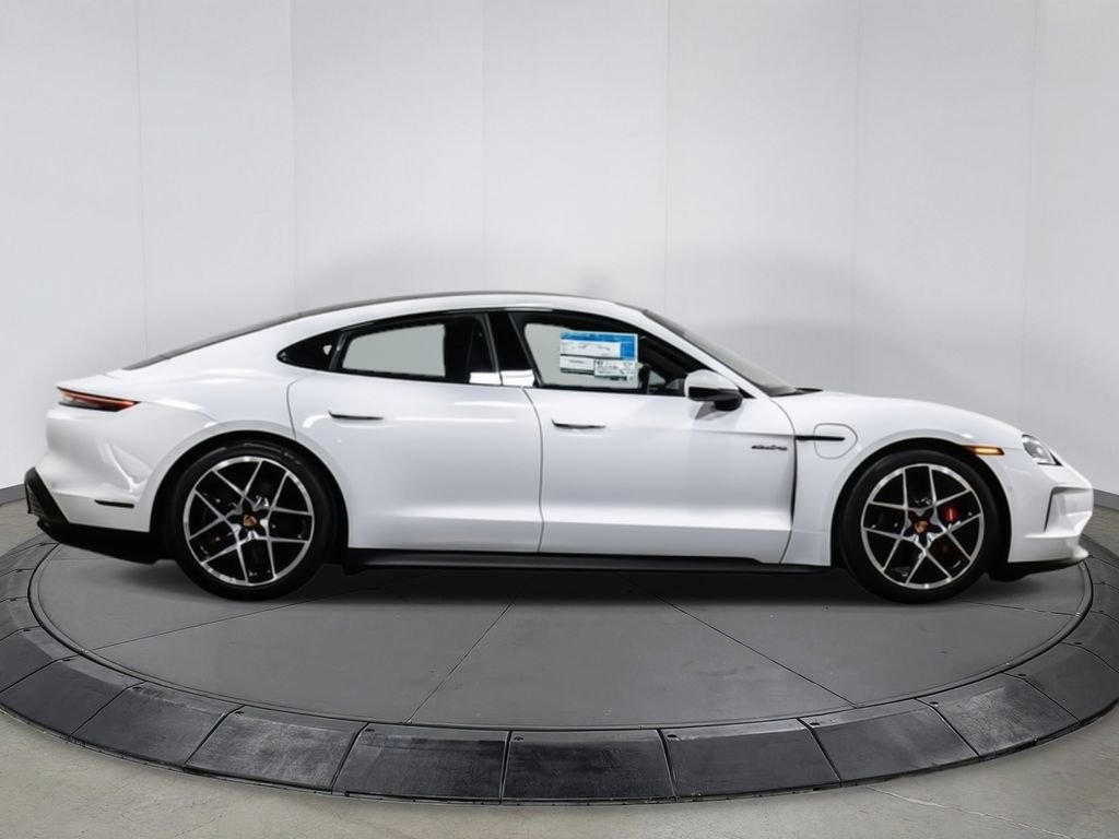 2025 Porsche Taycan S - Photo 8