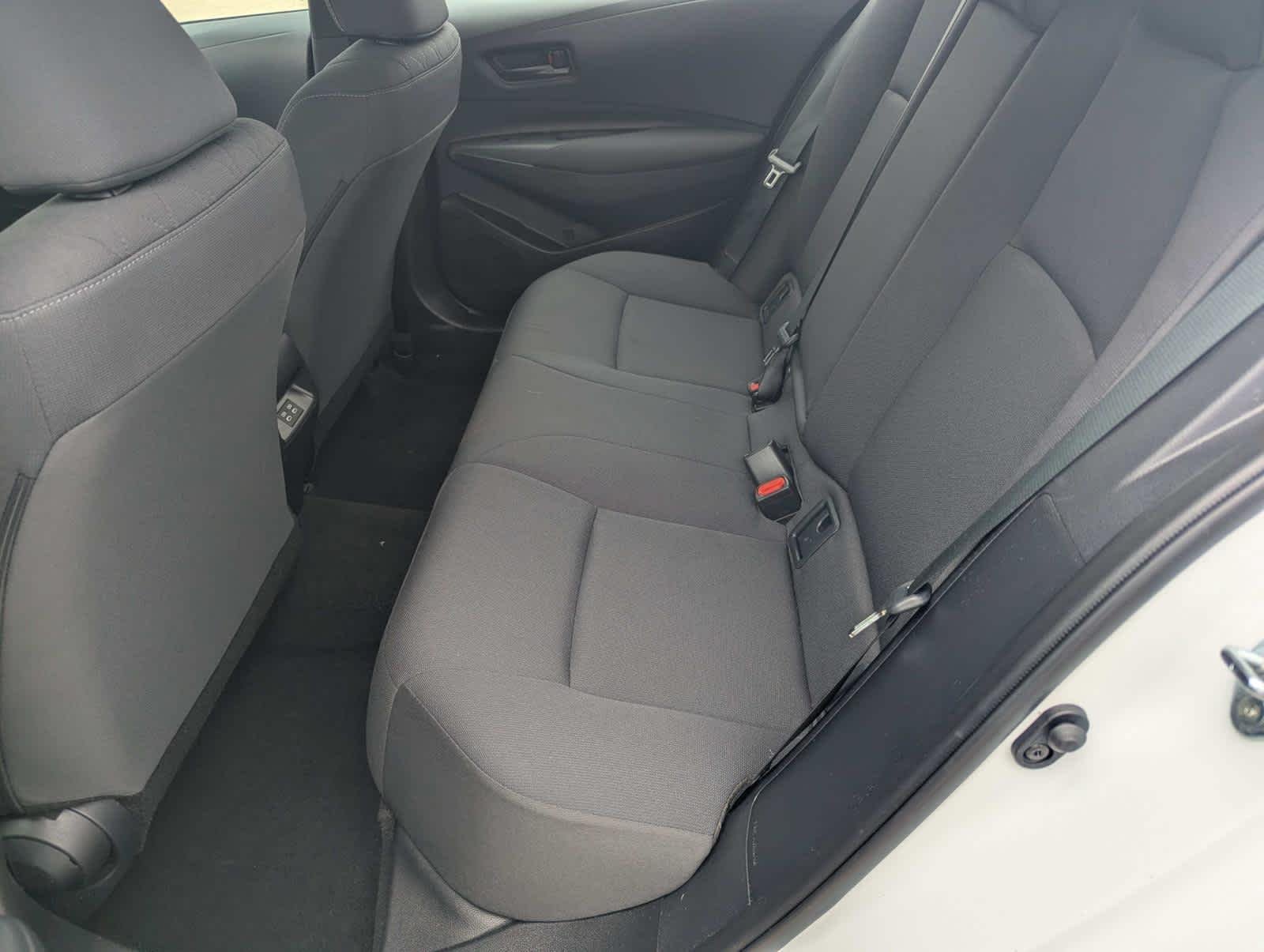 Used 2025 Ice Cap Toyota LE image 16