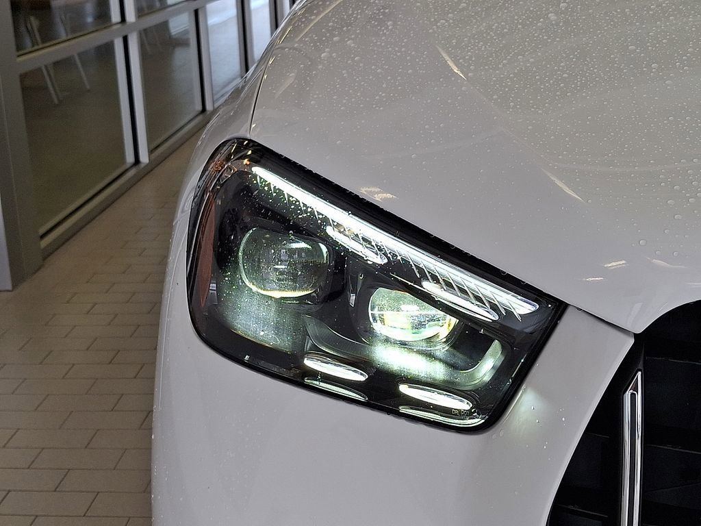 New 2026 MANUFAKTUR Moonlight White Metallic Mercedes-Benz GLE 53 AMG® image 37