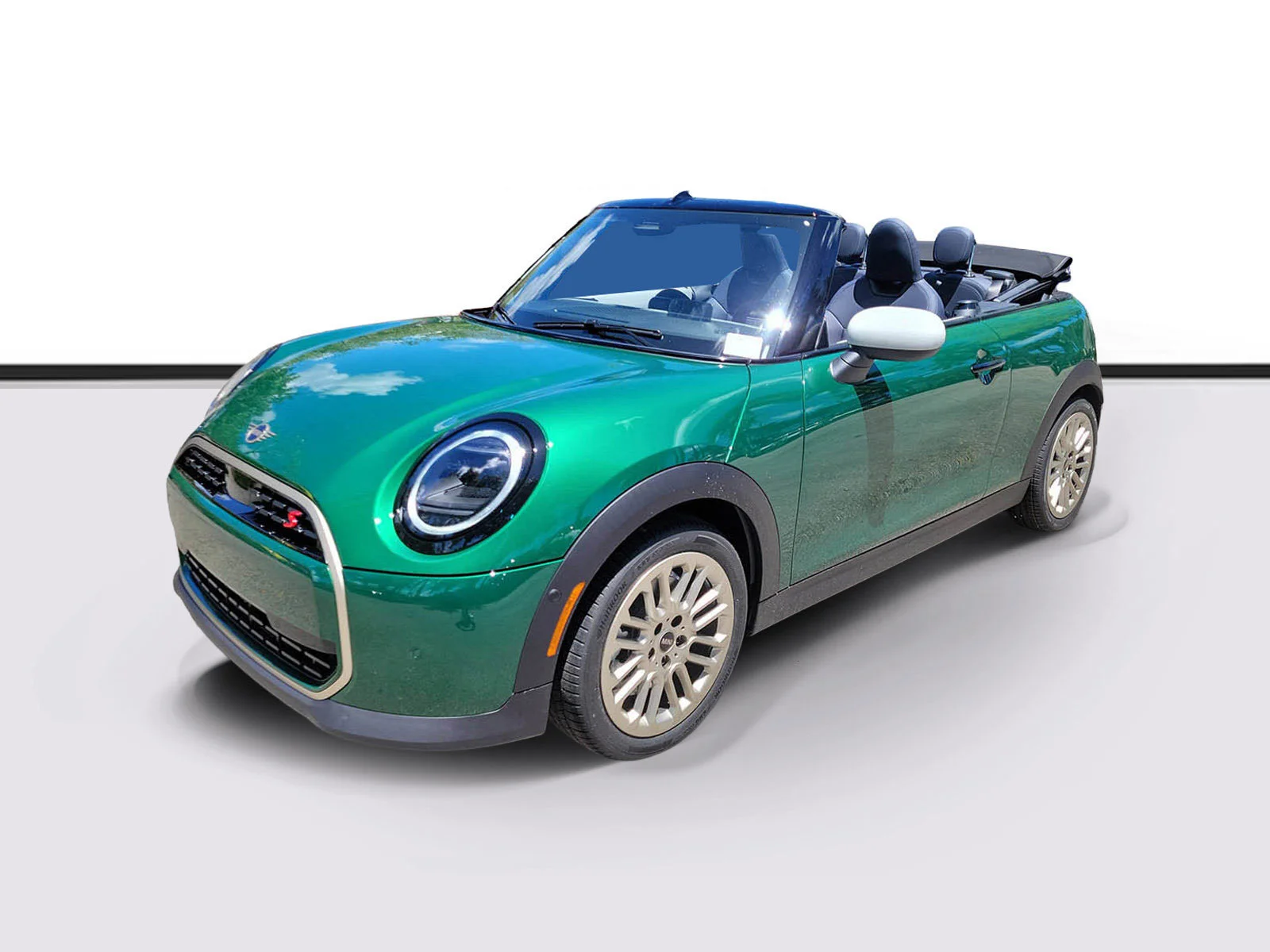 New 2026 British Racing Green MINI Signature Plus image 2
