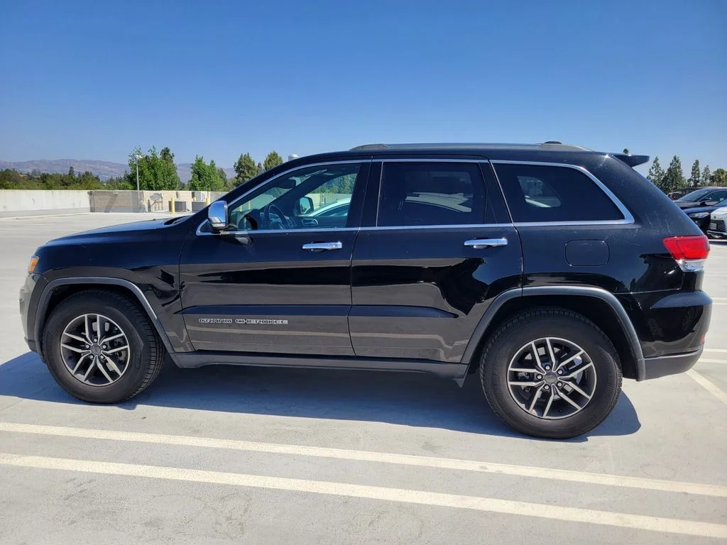 Used 2021 Black Jeep Limited image 2