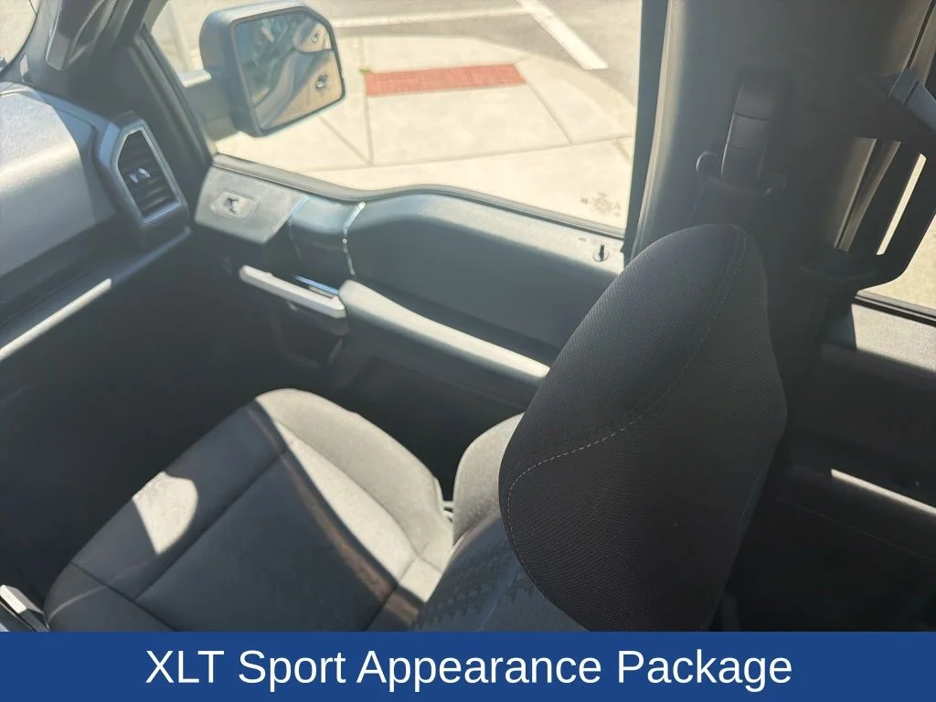 Used 2020 Magnetic Metallic Ford XLT image 17