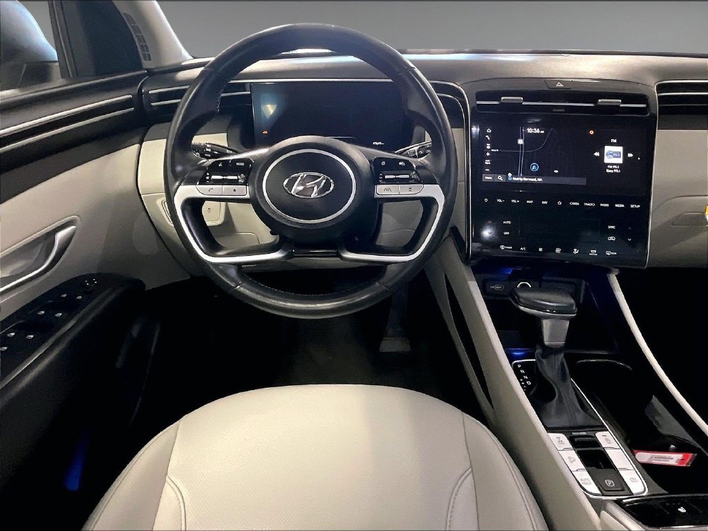 Used 2024 Silver Hyundai SEL image 17