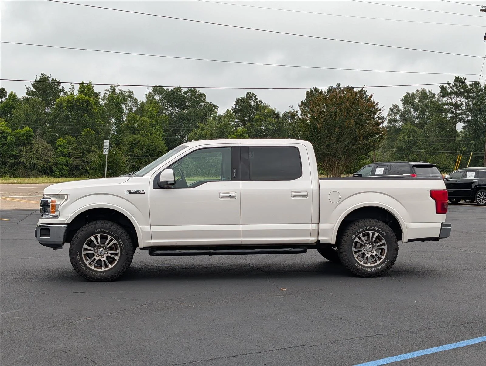 Used 2018 White Platinum Metallic Tri-Coat Ford King-Ranch SuperCrew 5.5-ft. 2WD image 2