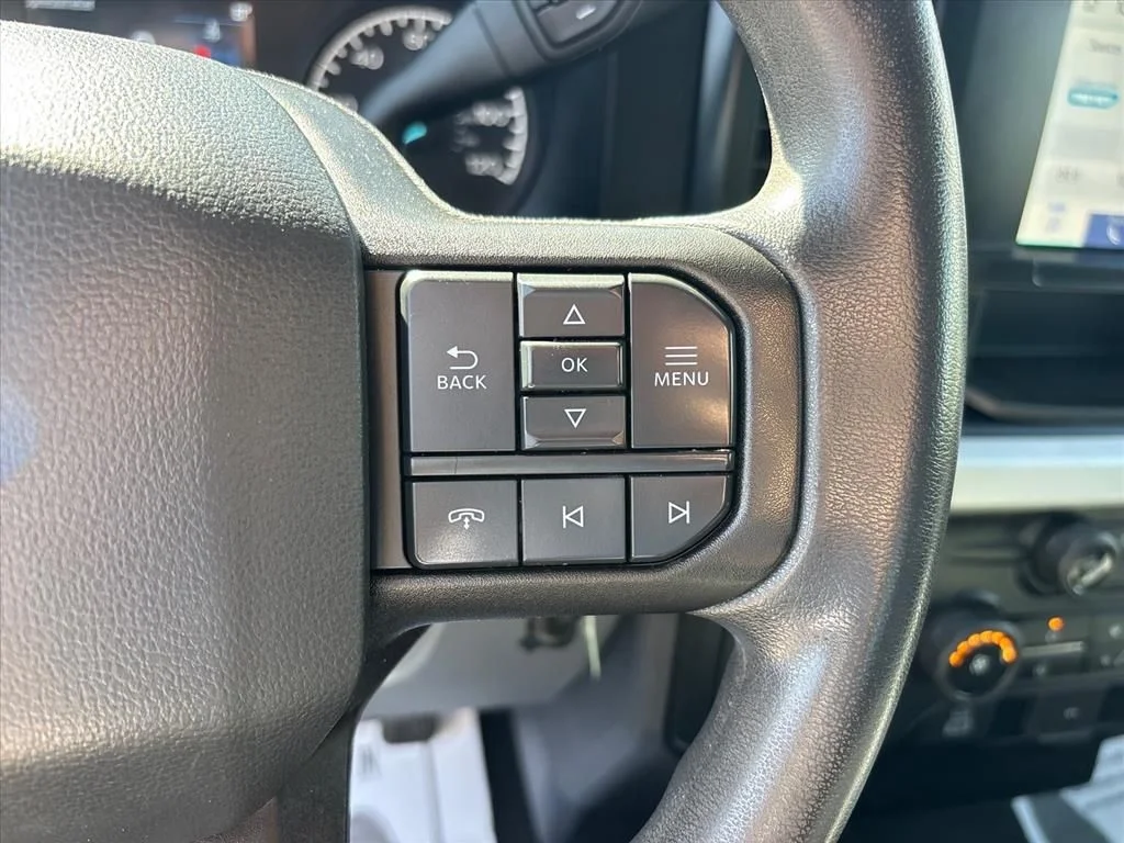 Used 2023 Red Ford XLT image 29