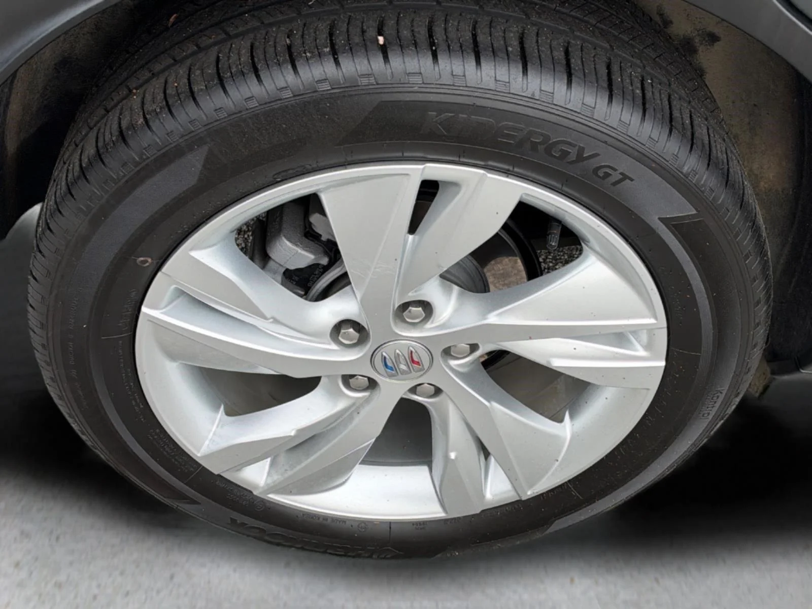 Used 2025 Moonstone Gray Metallic Buick Preferred image 12