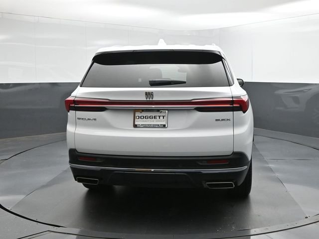 Used 2025 White Buick Preferred image 5