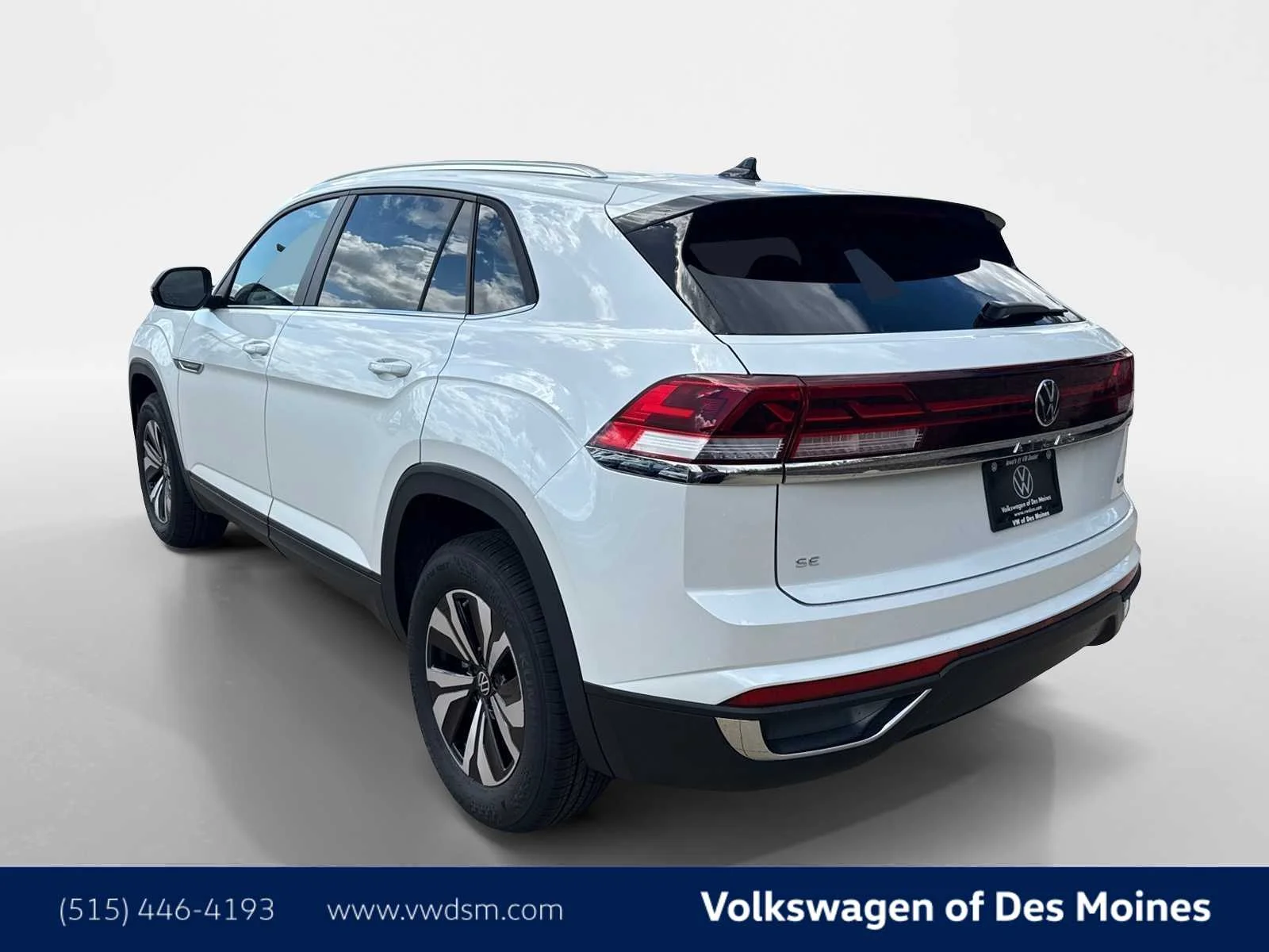 New 2026 Opal White Pearl Volkswagen 2.0T SE image 4