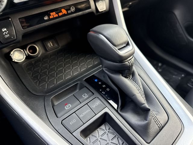 2024 Toyota RAV4 XLE Premium - Photo 20
