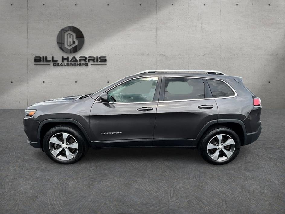 Used 2019 Gray Jeep Limited image 10