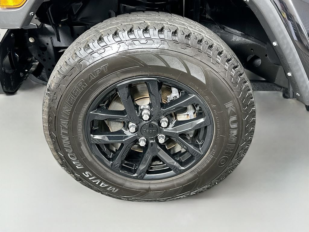 Used 2023 Black Clearcoat Jeep Sport image 30