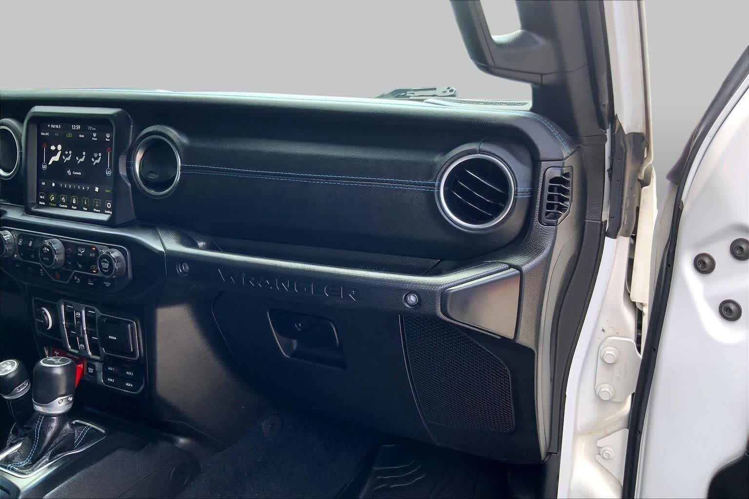 Used 2021 Bright White Clearcoat Jeep Unlimited Rubicon image 19