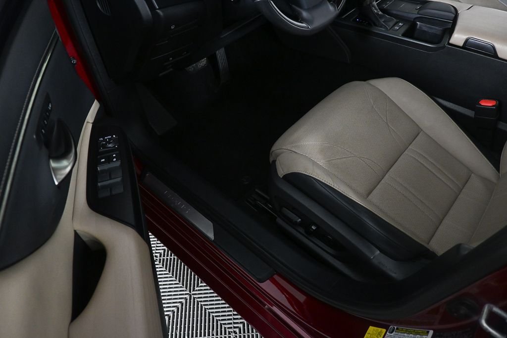 Used 2020 Red Lexus 300h Luxury image 7