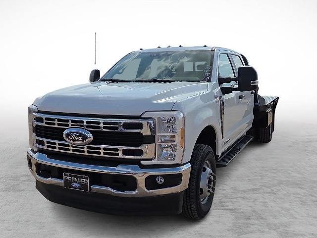 New 2026 Oxford White Ford F-350® XL image 29