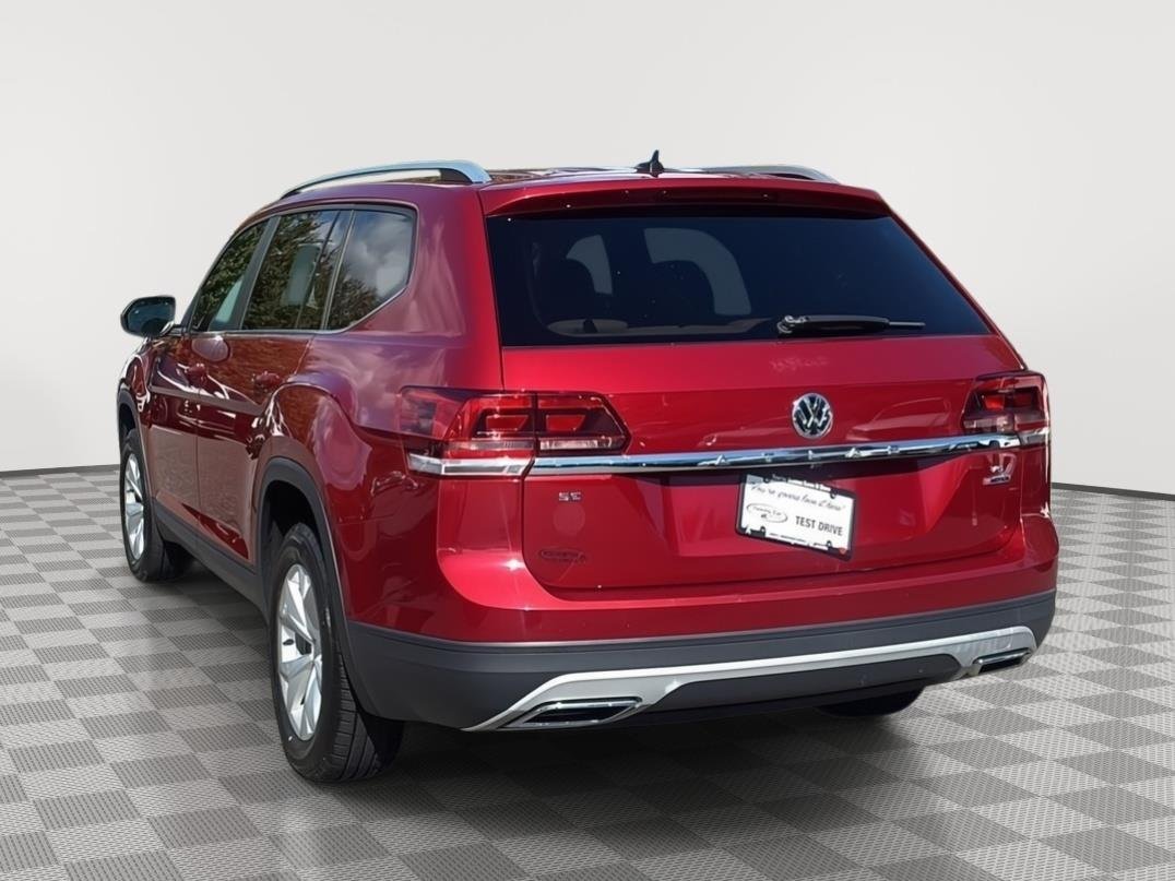 Used 2018 Fortana Red Metallic Volkswagen 3.6L V6 SE image 7
