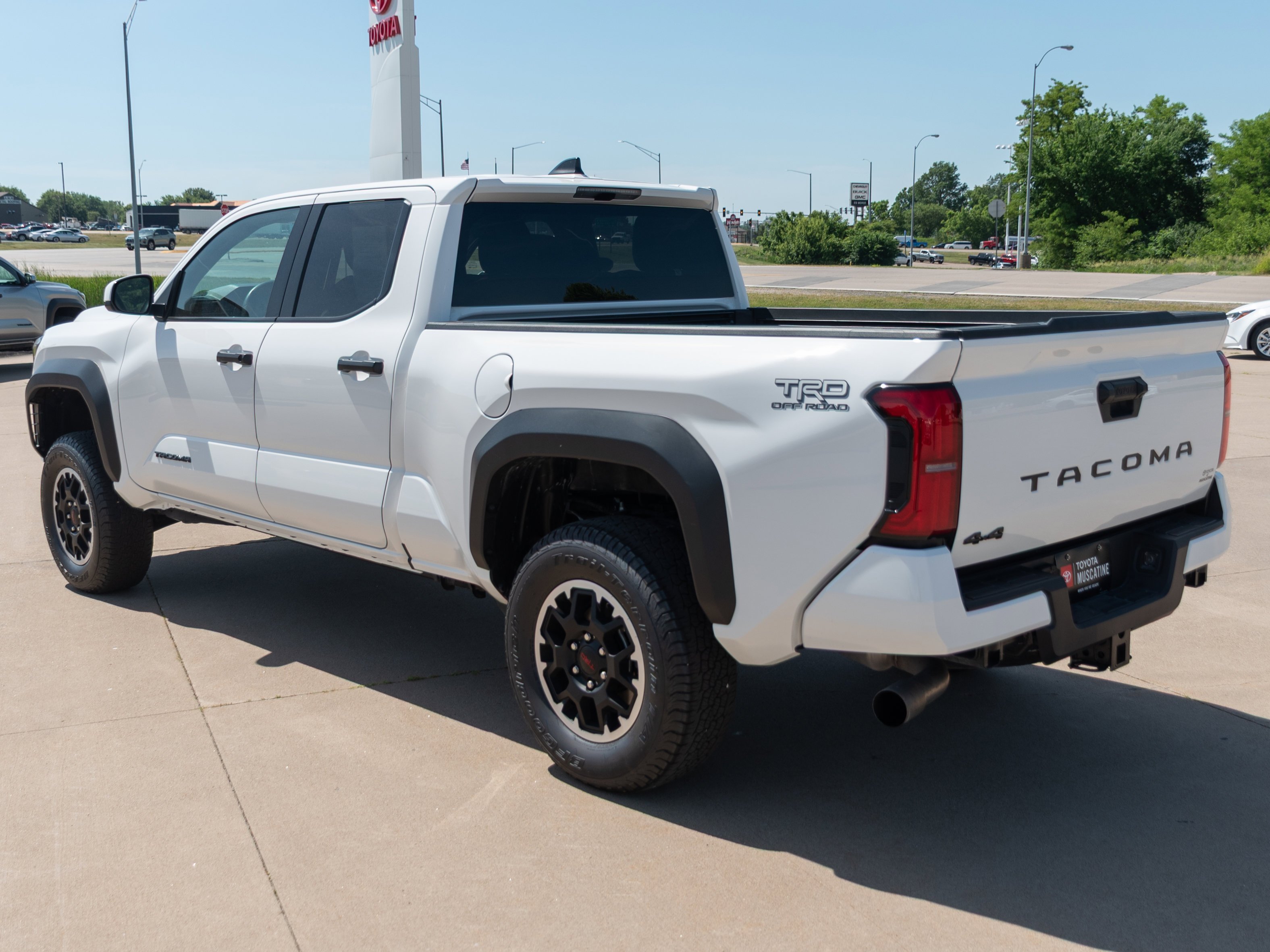 2025 Toyota Tacoma TRD Off Road - Photo 19