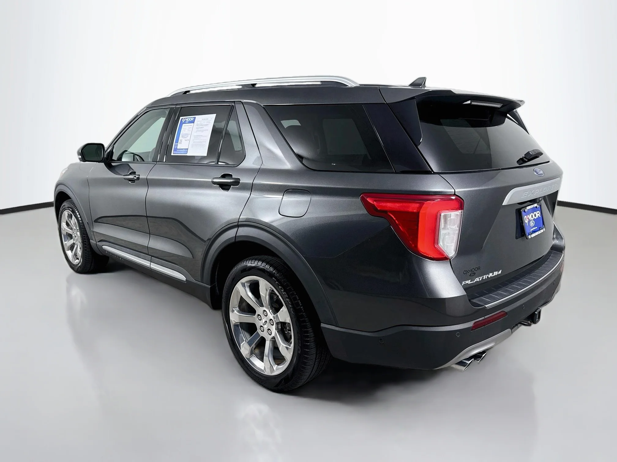Used 2020 Magnetic Metallic Ford Platinum image 5