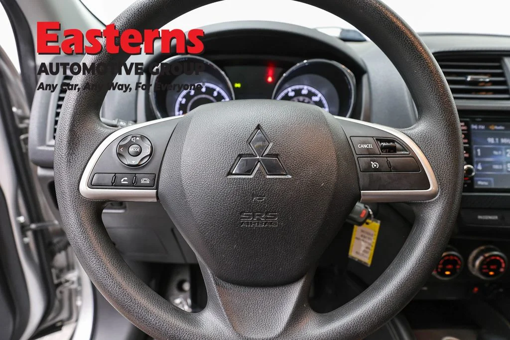 Used 2021 Silver Mitsubishi 2.0 ES image 10