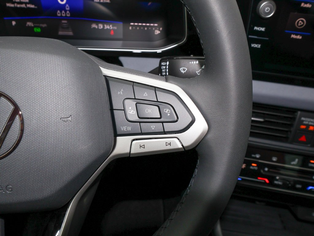 New 2027 Silver Volkswagen 1.5T SE image 23
