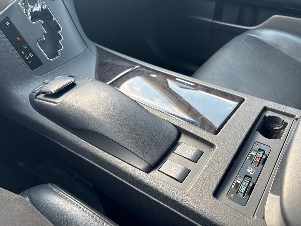 Used 2014 Silver Lexus 350 image 13