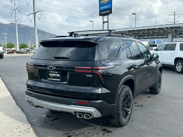 New 2026 Mosaic Black Metallic Chevrolet Z71 image 24