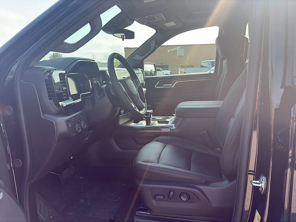 2026 Chevrolet Silverado 1500 LT Trail Boss - Photo 9