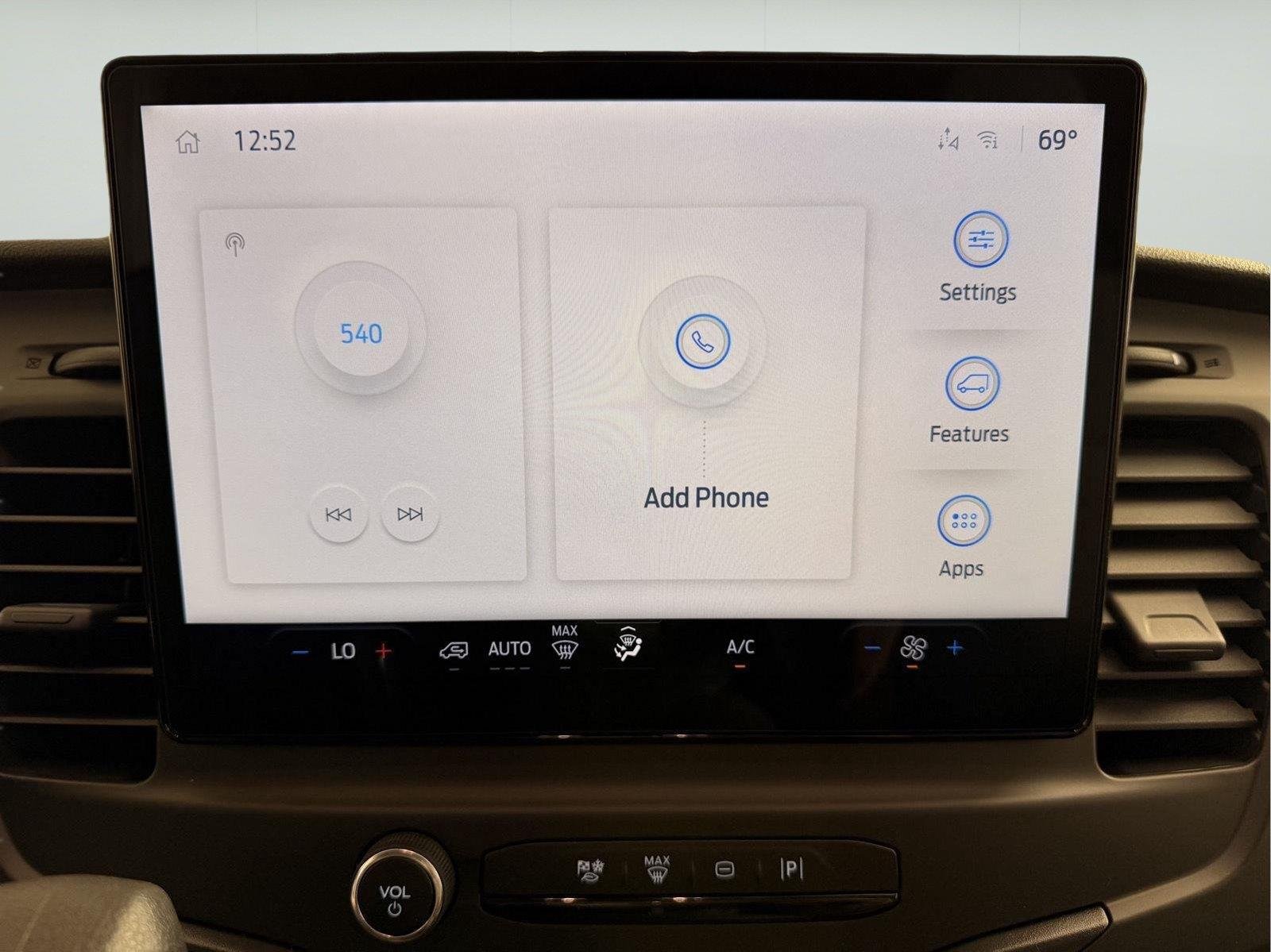 New 2026 Oxford White Ford Cargo Van image 31