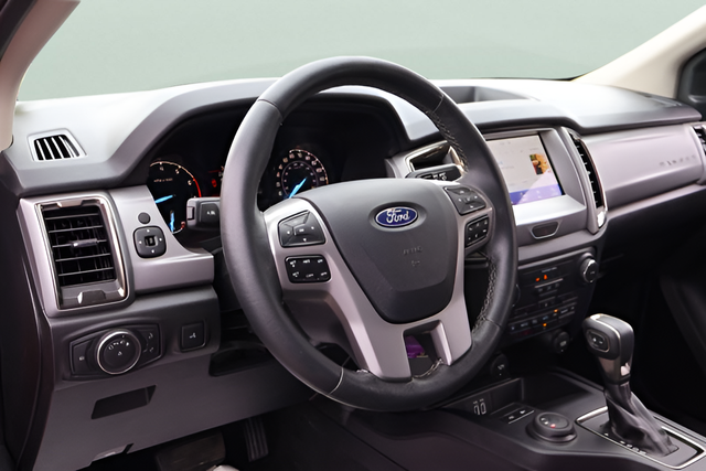 Used 2023 Race Red Ford XLT image 13