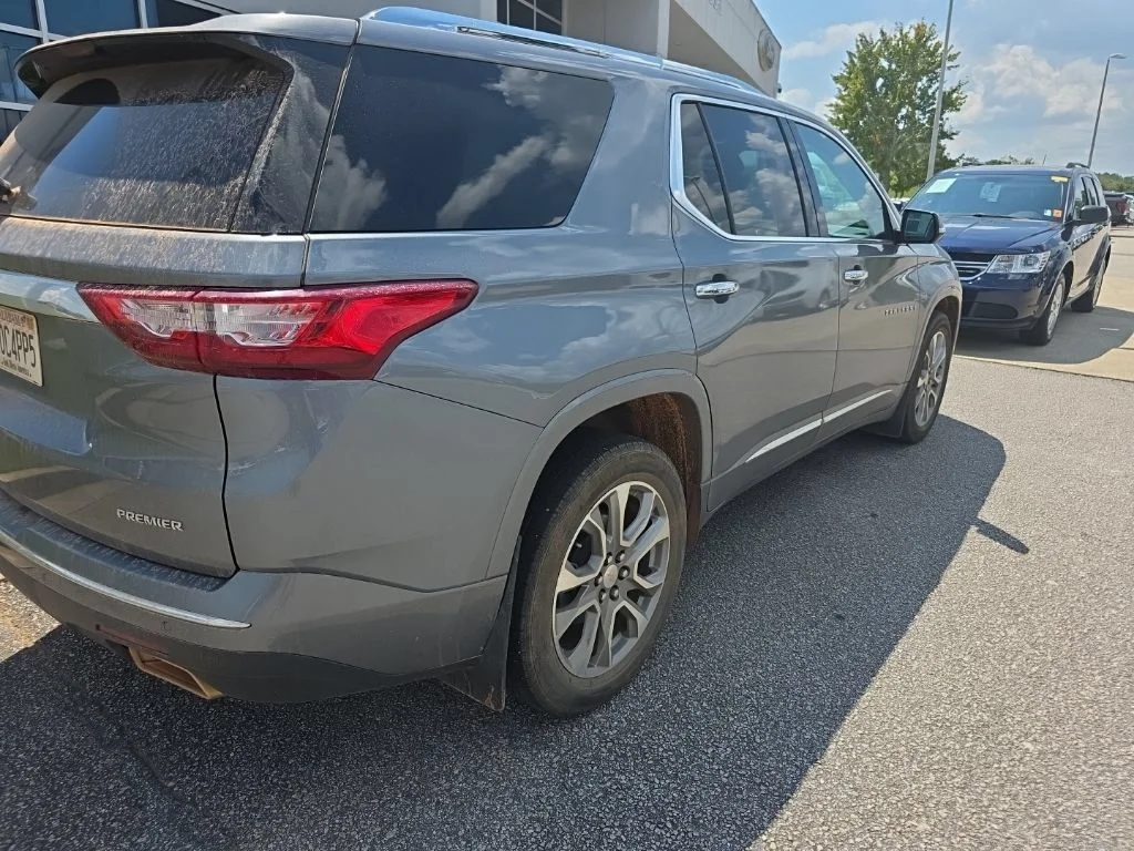 Used 2020 Satin Steel Metallic Chevrolet Premier image 10