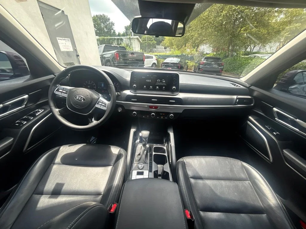 Used 2021 Purple Kia LX image 20