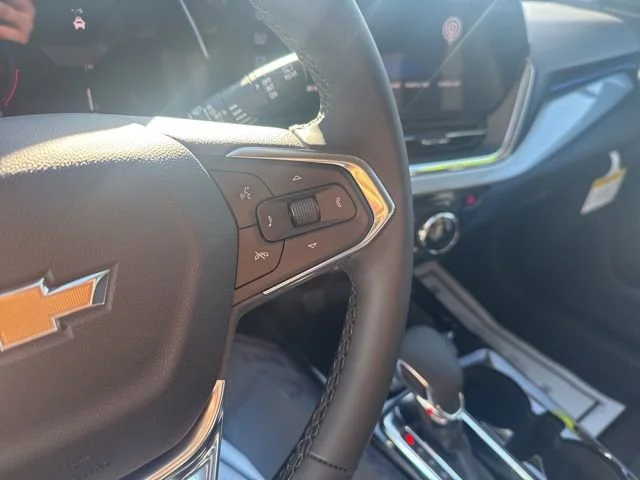New 2026 Mosaic Black Metallic Chevrolet LT image 25