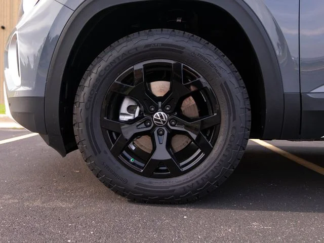 New 2026 Gray Volkswagen 2.0T Peak Edition image 10