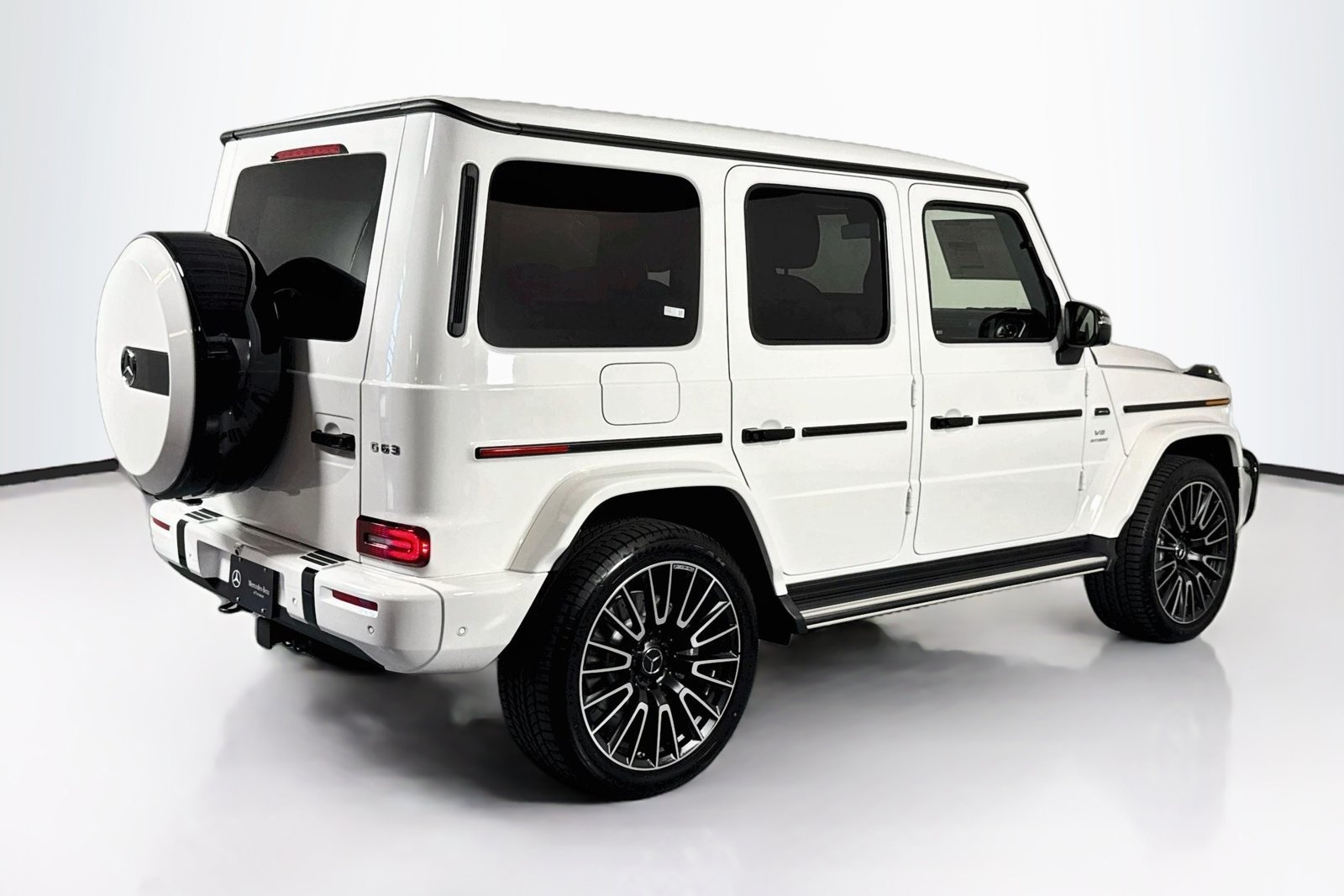 New 2027 Polar White Mercedes-Benz AMG® G 63 image 5