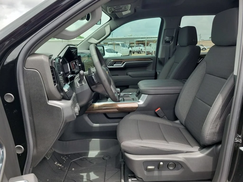 New 2026 Black Chevrolet LT image 11