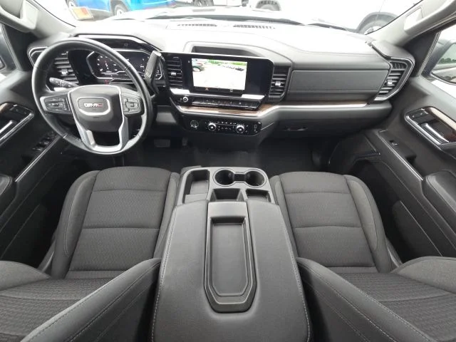 Used 2024 Black GMC Elevation image 33