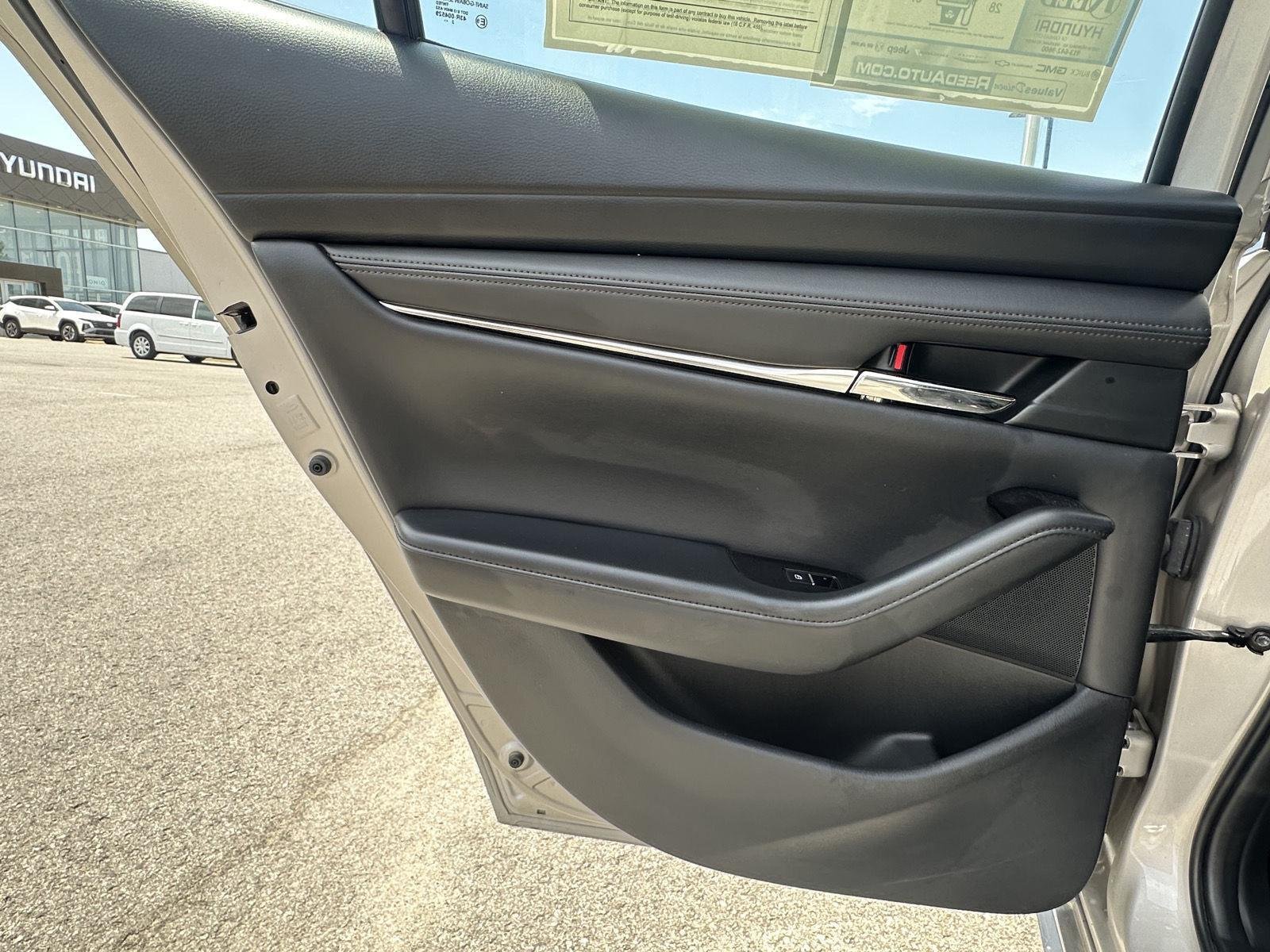Used 2023 Platinum Quartz Metallic Mazda 2.5 S Preferred image 24