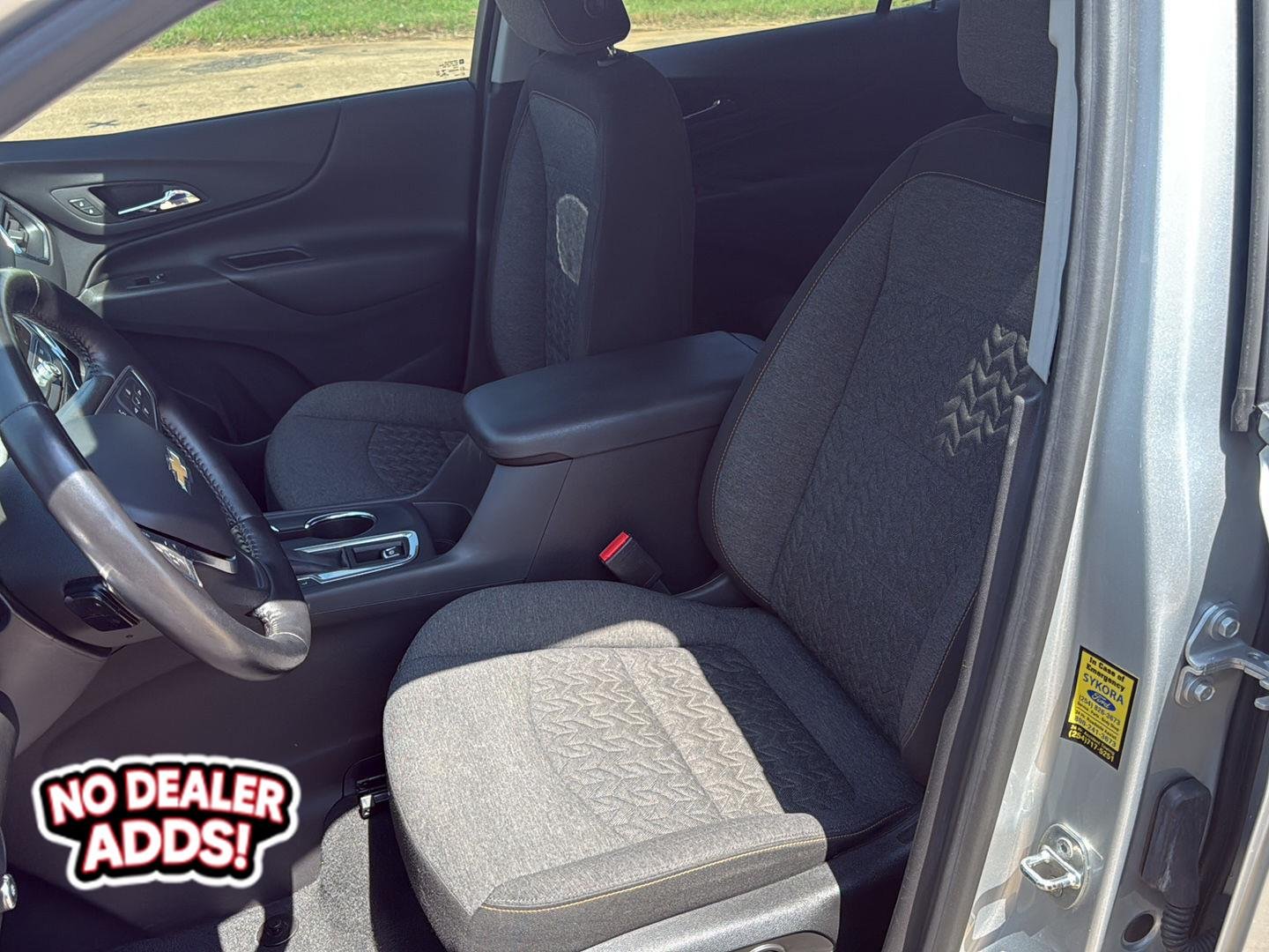 Used 2022 Silver Ice Metallic Chevrolet LT image 6