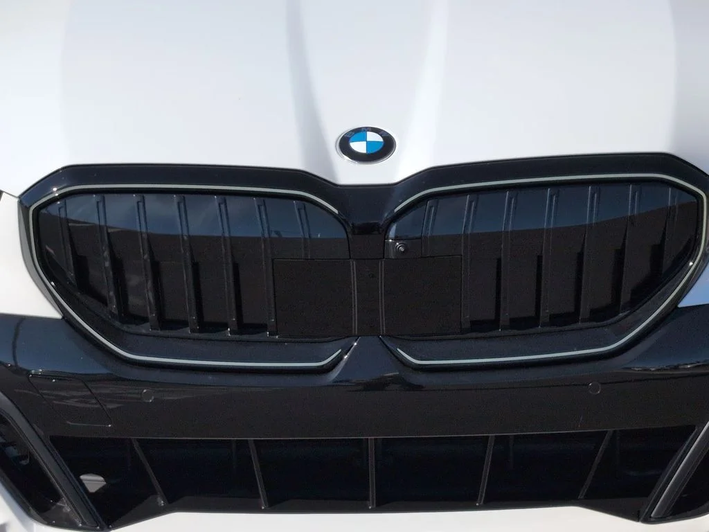 New 2026 White BMW 530i image 28