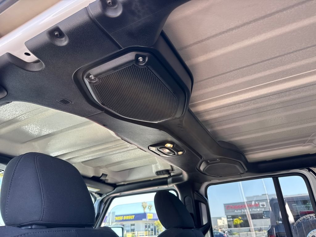 Used 2023 White Jeep Sport S image 20