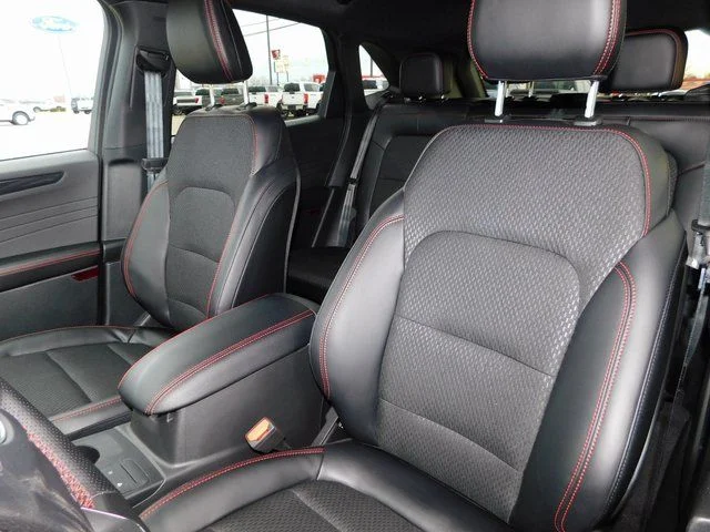 New 2026 Agate Black Metallic Ford ST-Line image 54