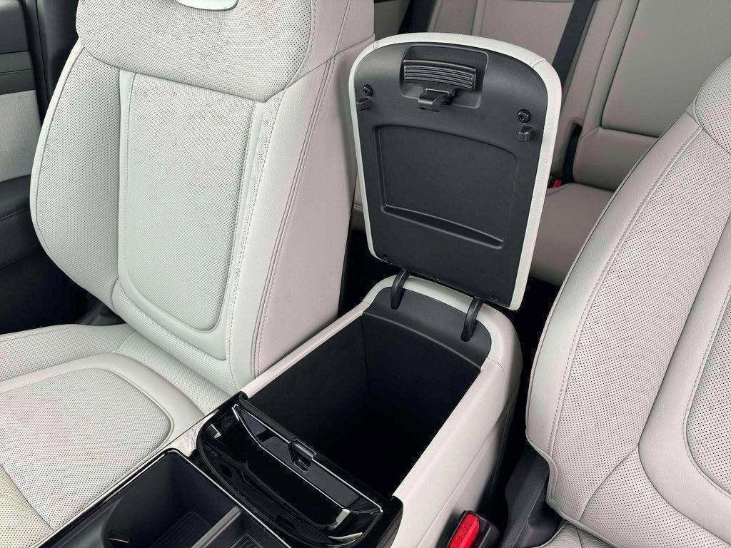 New 2026 Gray Hyundai Limited image 18