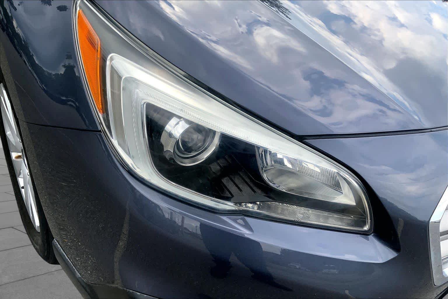 Certified Used 2017 Carbide Gray Metallic Subaru Premium image 27