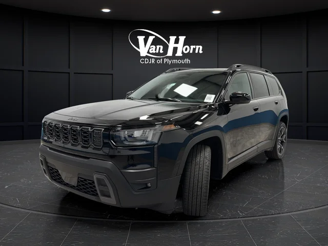 New 2026 Diamond Black Crystal Pearl-Coat Exterior Paint Jeep Limited image 3