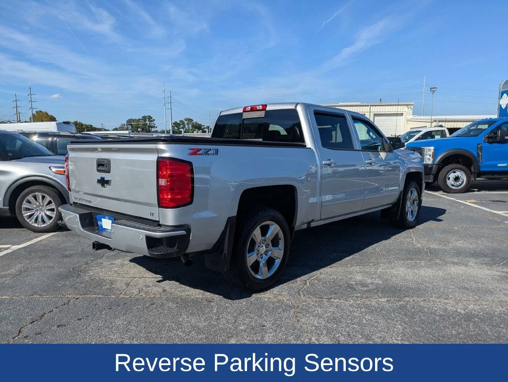 Used 2018 Silver Chevrolet LT image 4