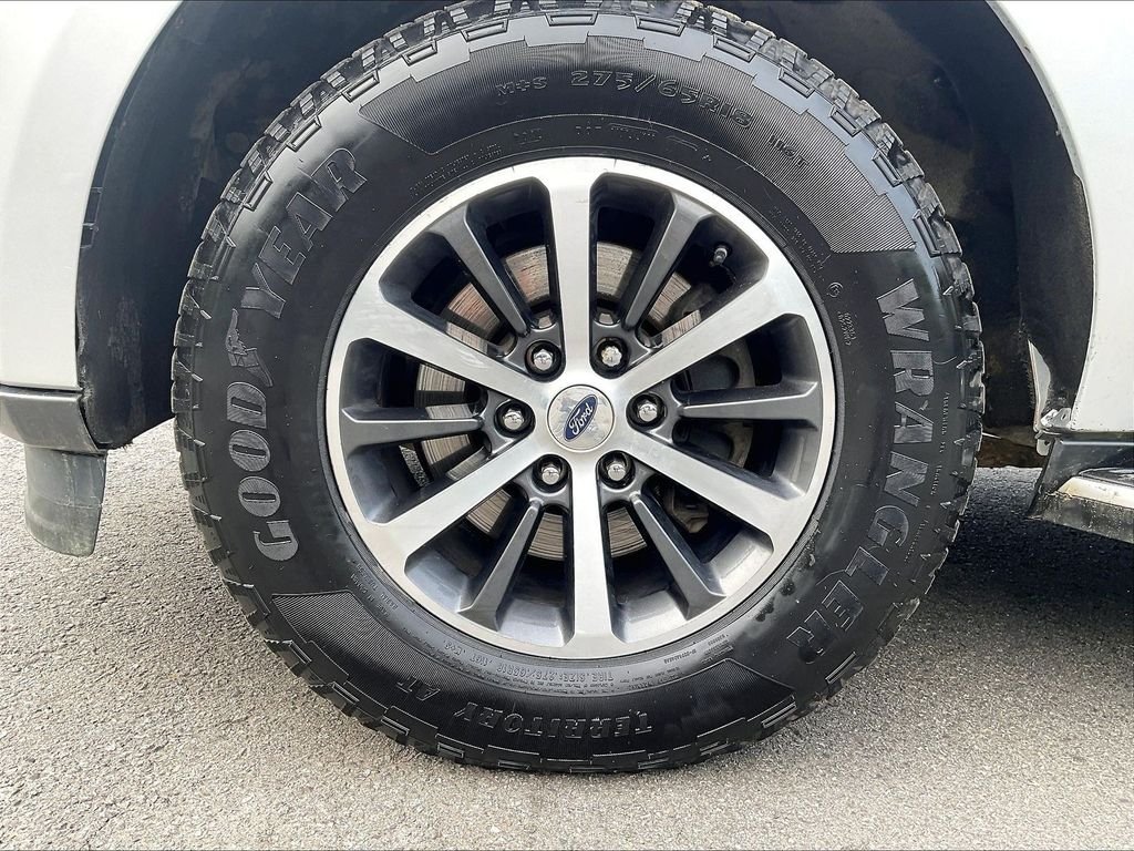 Used 2018 Silver Ford XLT image 23