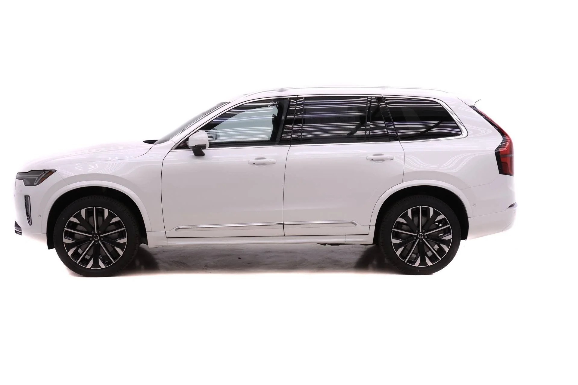 New 2026 Crystal White Volvo Plus image 3